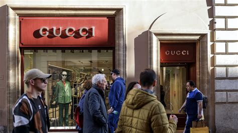 gucci multa miliardaria|Gucci Raid Part of Growing E.U. Antitrust Scrutiny of Fashion.